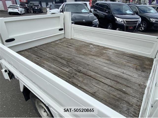 Toyota TOYOACE 2015-05 8232173-19