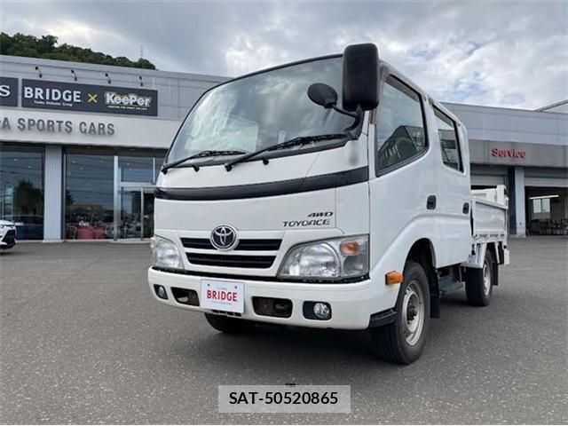 Toyota TOYOACE 2015-05 8232173-2