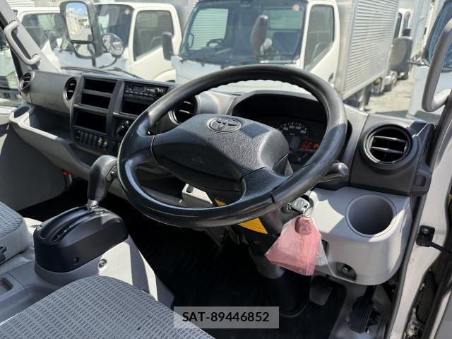 Toyota TOYOACE 2012-12 8232172-15