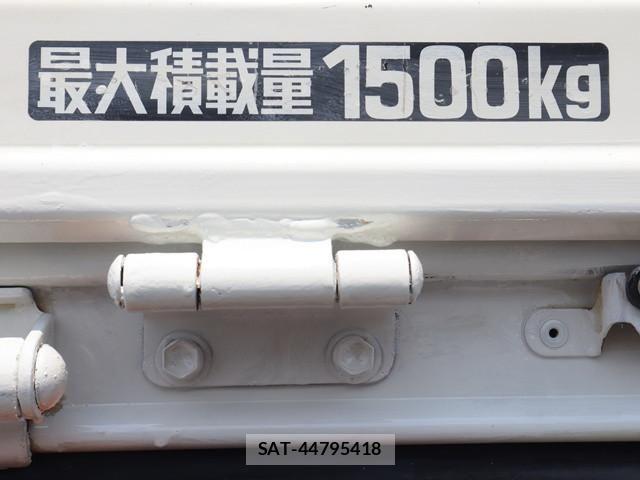 Toyota TOYOACE 2014-07 8232174-16