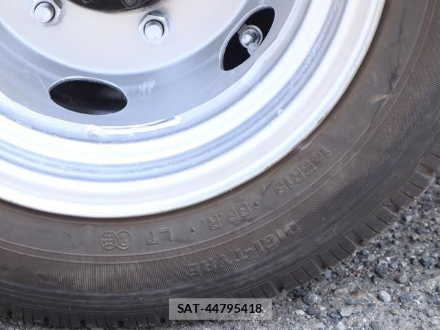 Toyota TOYOACE 2014-07 8232174-19