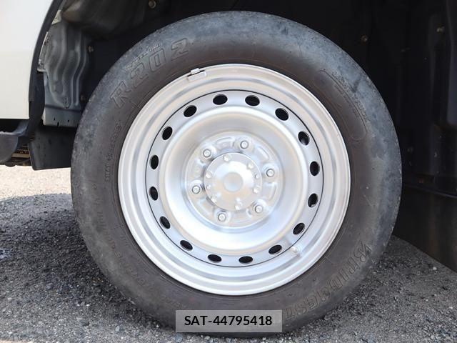 Toyota TOYOACE 2014-07 8232174-23
