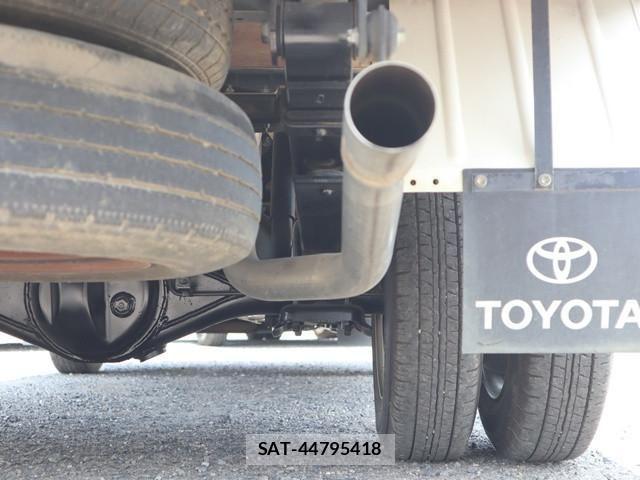 Toyota TOYOACE 2014-07 8232174-26