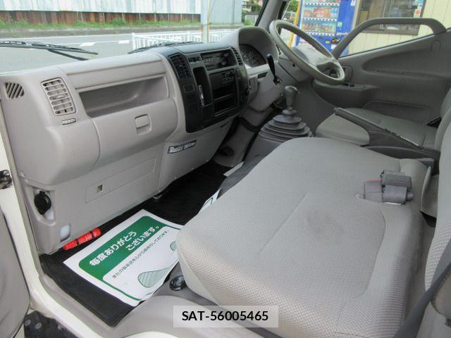 Toyota TOYOACE 2014-10 8317690-11