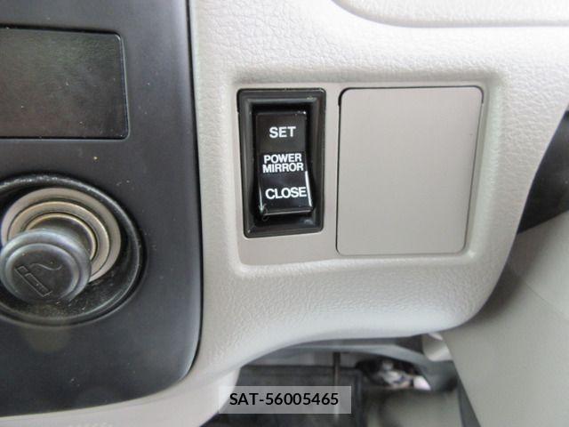 Toyota TOYOACE 2014-10 8317690-15
