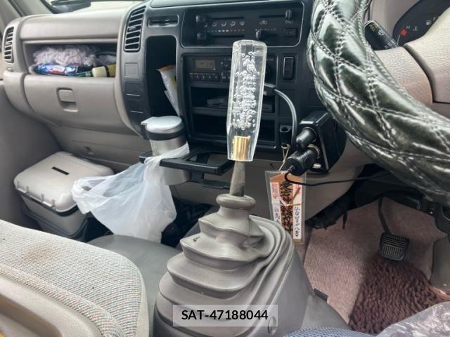 Toyota TOYOACE 2003-08 8317693-15