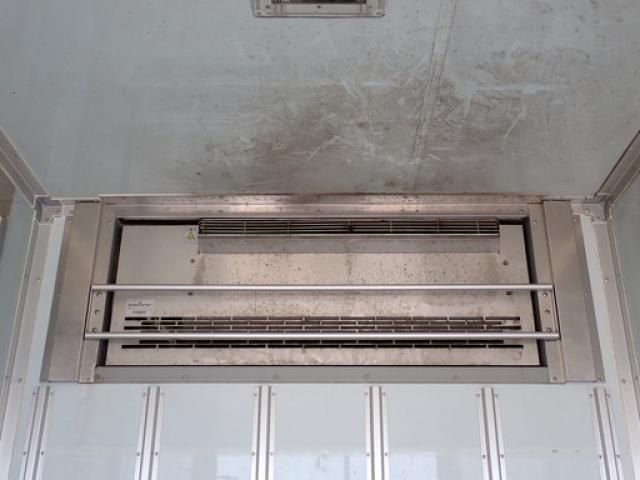 Toyota TOYOACE 2015-08 8311158-12