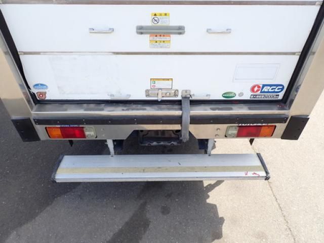 Toyota TOYOACE 2015-08 8311158-28