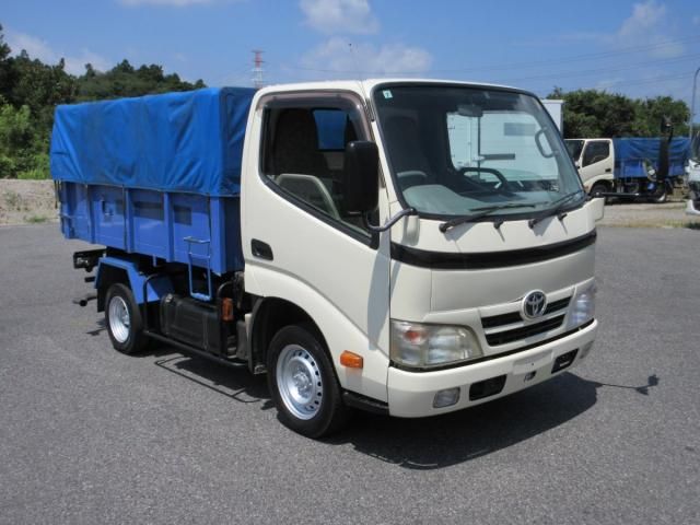 Toyota TOYOACE 2011-07 8332075-0