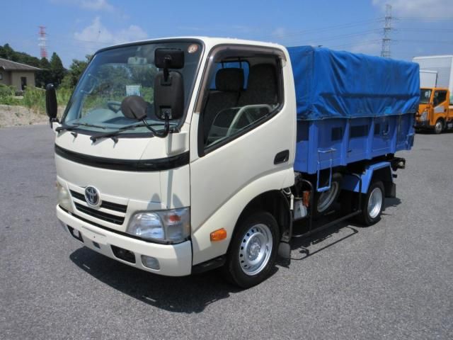 Toyota TOYOACE 2011-07 8332075-2