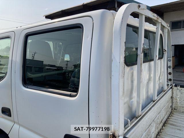 Toyota TOYOACE 2012-06 8355795-15