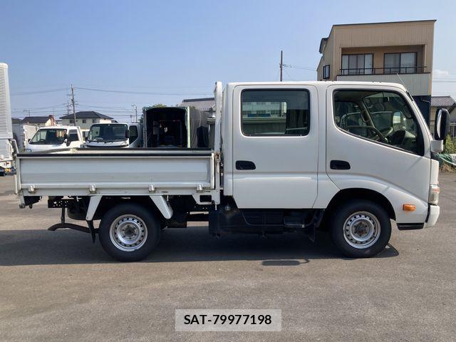 Toyota TOYOACE 2012-06 8355795-23
