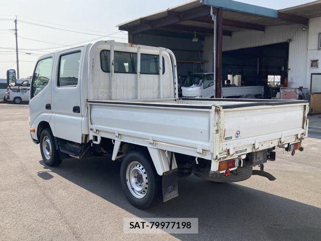 Toyota TOYOACE 2012-06 8355795-2