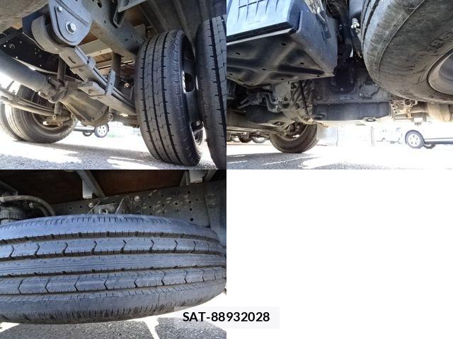Toyota TOYOACE 2020-07 8355793-12