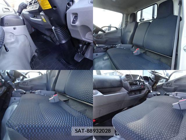 Toyota TOYOACE 2020-07 8355793-16