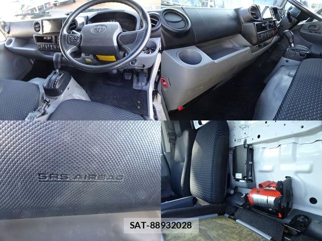 Toyota TOYOACE 2020-07 8355793-19