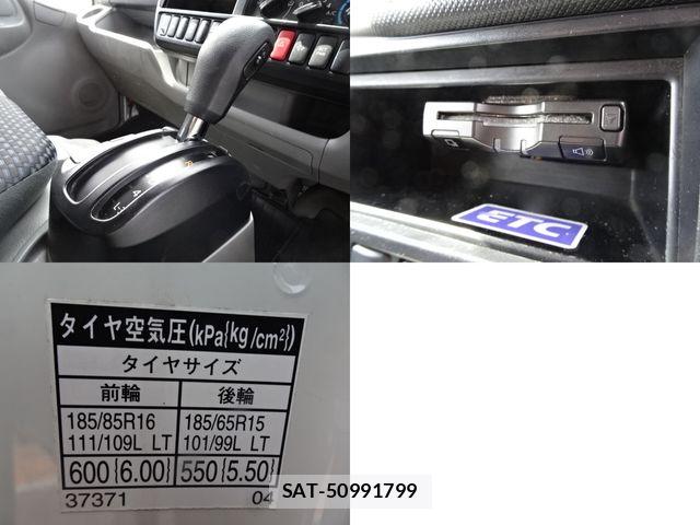 Toyota TOYOACE 2019-07 8369444-21