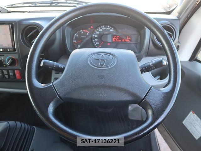 Toyota TOYOACE 2019-06 8527820-3