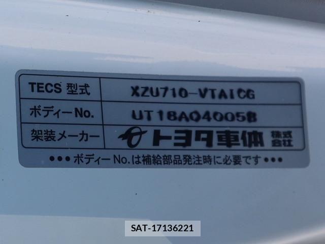 Toyota TOYOACE 2019-06 8527820-4
