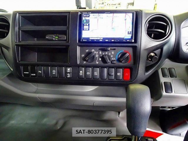 Toyota TOYOACE 2020-03 8527819-10