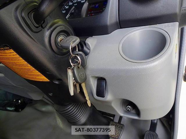 Toyota TOYOACE 2020-03 8527819-20