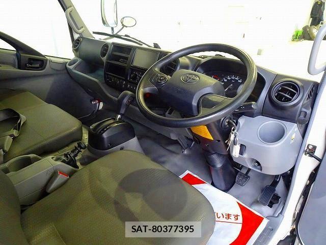 Toyota TOYOACE 2020-03 8527819-4