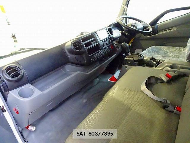 Toyota TOYOACE 2020-03 8527819-7