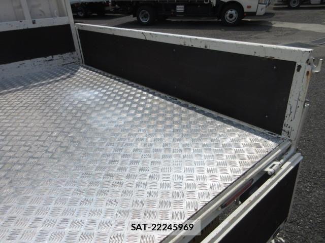 Toyota TOYOACE 2020-01 8527825-9