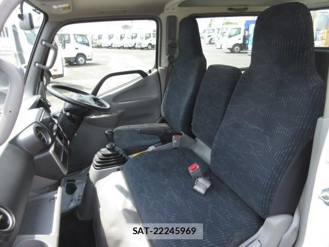 Toyota TOYOACE 2020-01 8527825-22