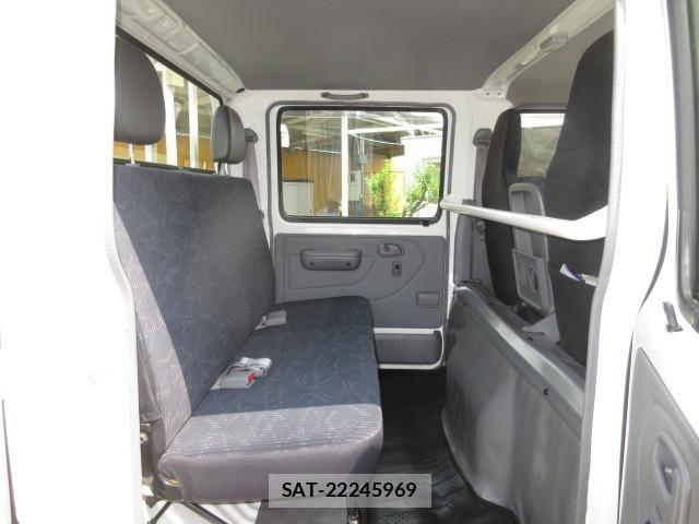Toyota TOYOACE 2020-01 8527825-24