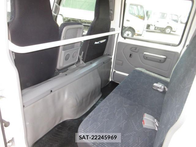 Toyota TOYOACE 2020-01 8527825-26