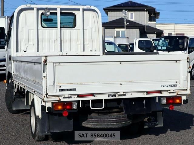 Toyota TOYOACE 2019-06 8527822-1