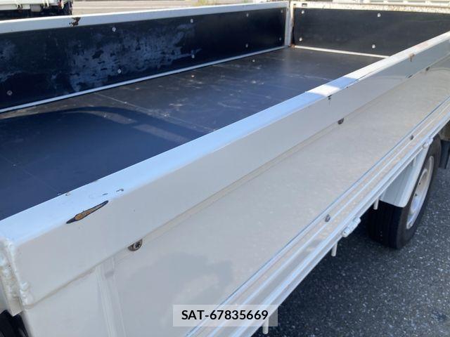Toyota TOYOACE 2020-06 8629391-16