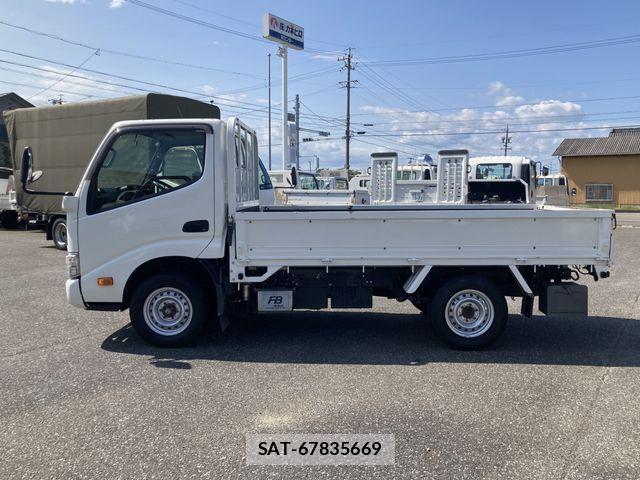 Toyota TOYOACE 2020-06 8629391-21
