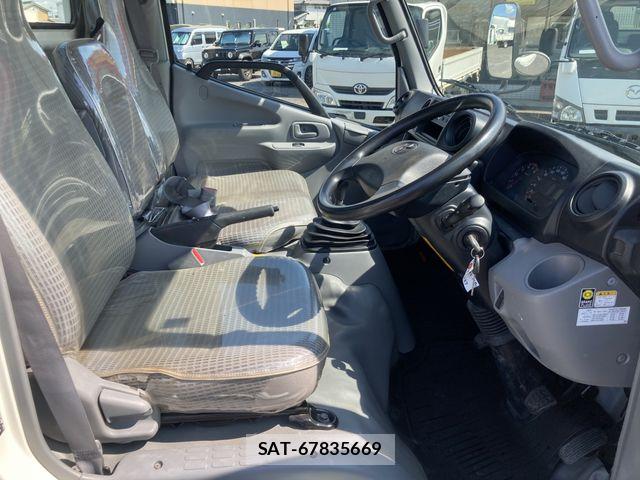 Toyota TOYOACE 2020-06 8629391-4