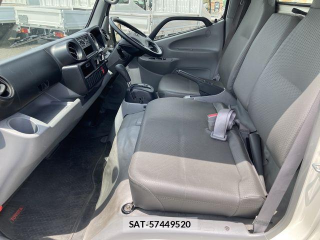 Toyota TOYOACE 2020-01 8629394-9