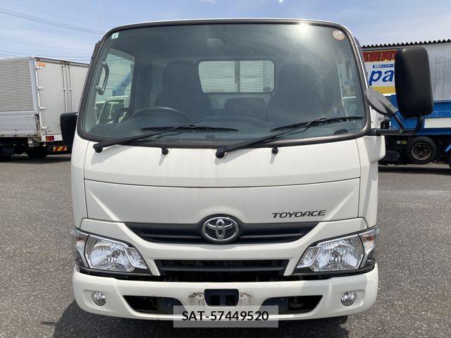 Toyota TOYOACE 2020-01 8629394-1