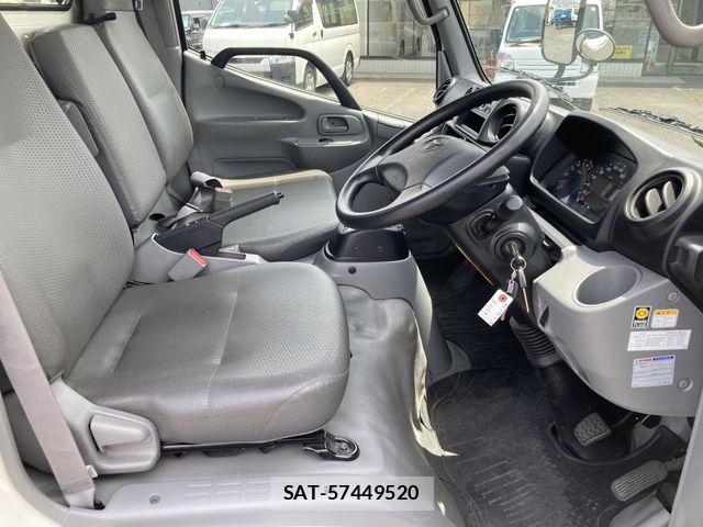 Toyota TOYOACE 2020-01 8629394-8