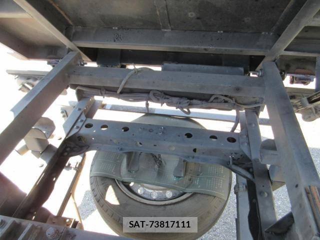 Toyota TOYOACE 2011-07 8667037-25