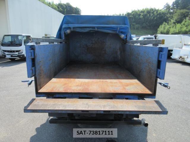 Toyota TOYOACE 2011-07 8667037-27