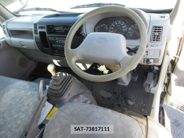 Toyota TOYOACE 2011-07 8667037-8