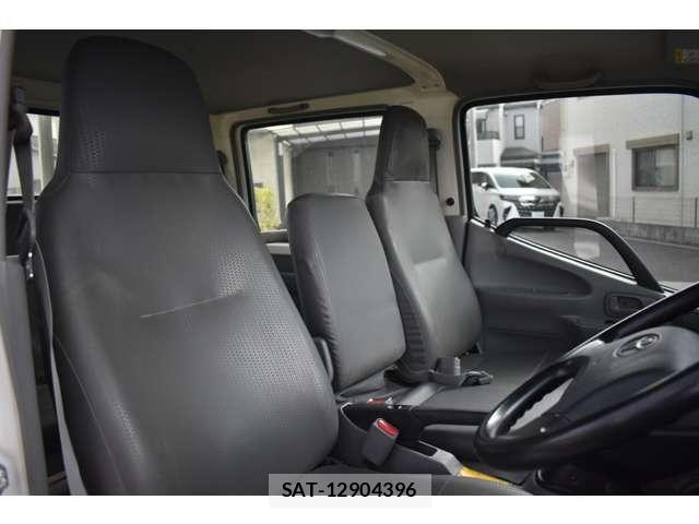 Toyota TOYOACE 2019-01 8746390-12