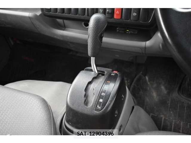 Toyota TOYOACE 2019-01 8746390-4
