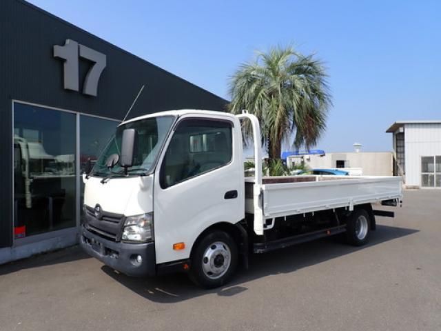 Toyota TOYOACE 2017-03 8733144-0