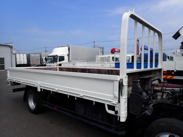 Toyota TOYOACE 2017-03 8733144-9