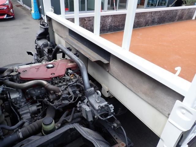 Toyota TOYOACE 2017-03 8733144-10