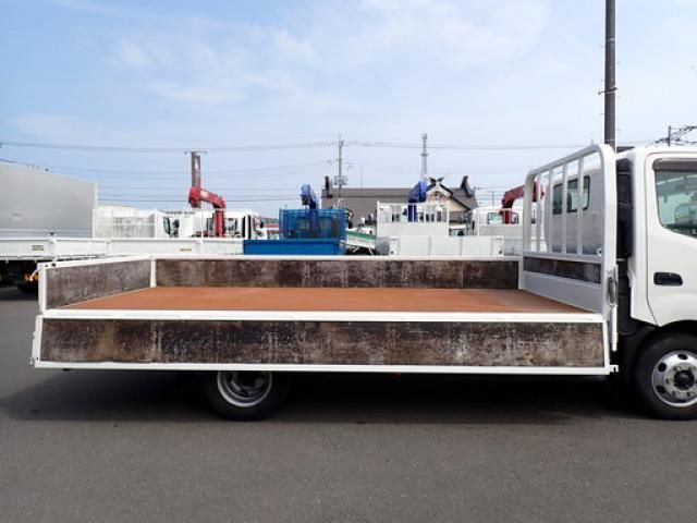 Toyota TOYOACE 2017-03 8733144-18