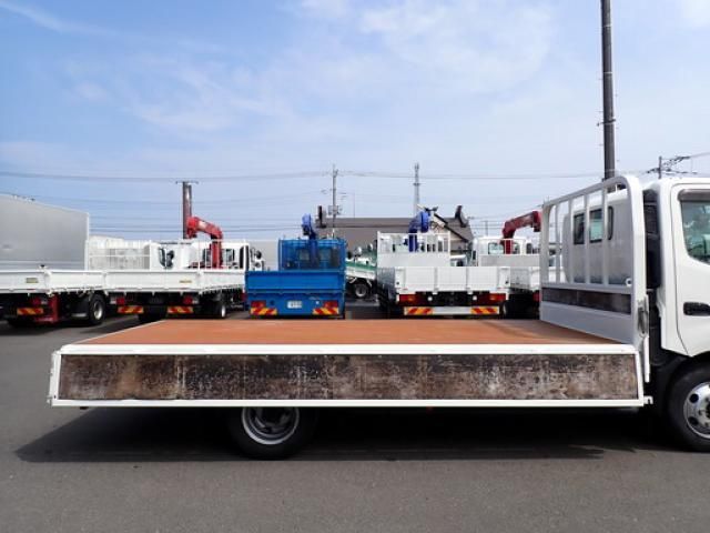Toyota TOYOACE 2017-03 8733144-21