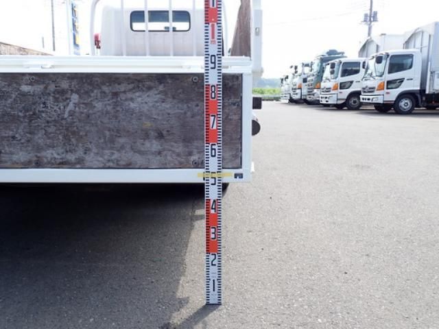 Toyota TOYOACE 2017-03 8733144-28