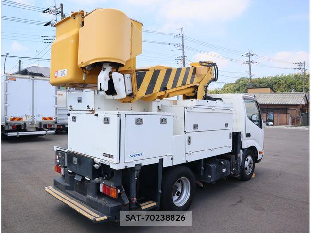Toyota TOYOACE 2012-01 8746392-2